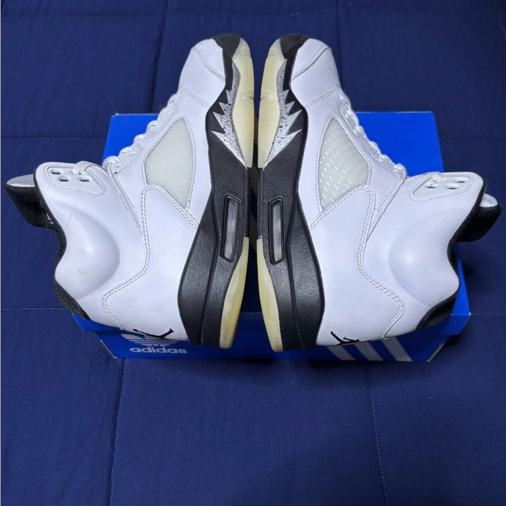 Air Jordan 5 Retro White Black 2024 Size 10.5 - Picture 2 of 7